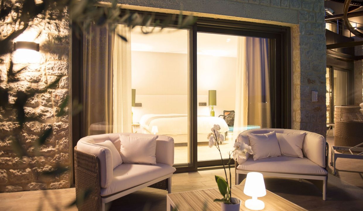 villa-pure-luxury-holidays-night-terrace-room-1