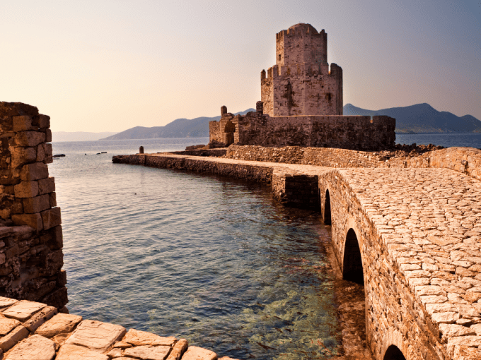 What-makes-castles-unique-luxury-holidays-messinia-luxuryholidays-discover-the-history