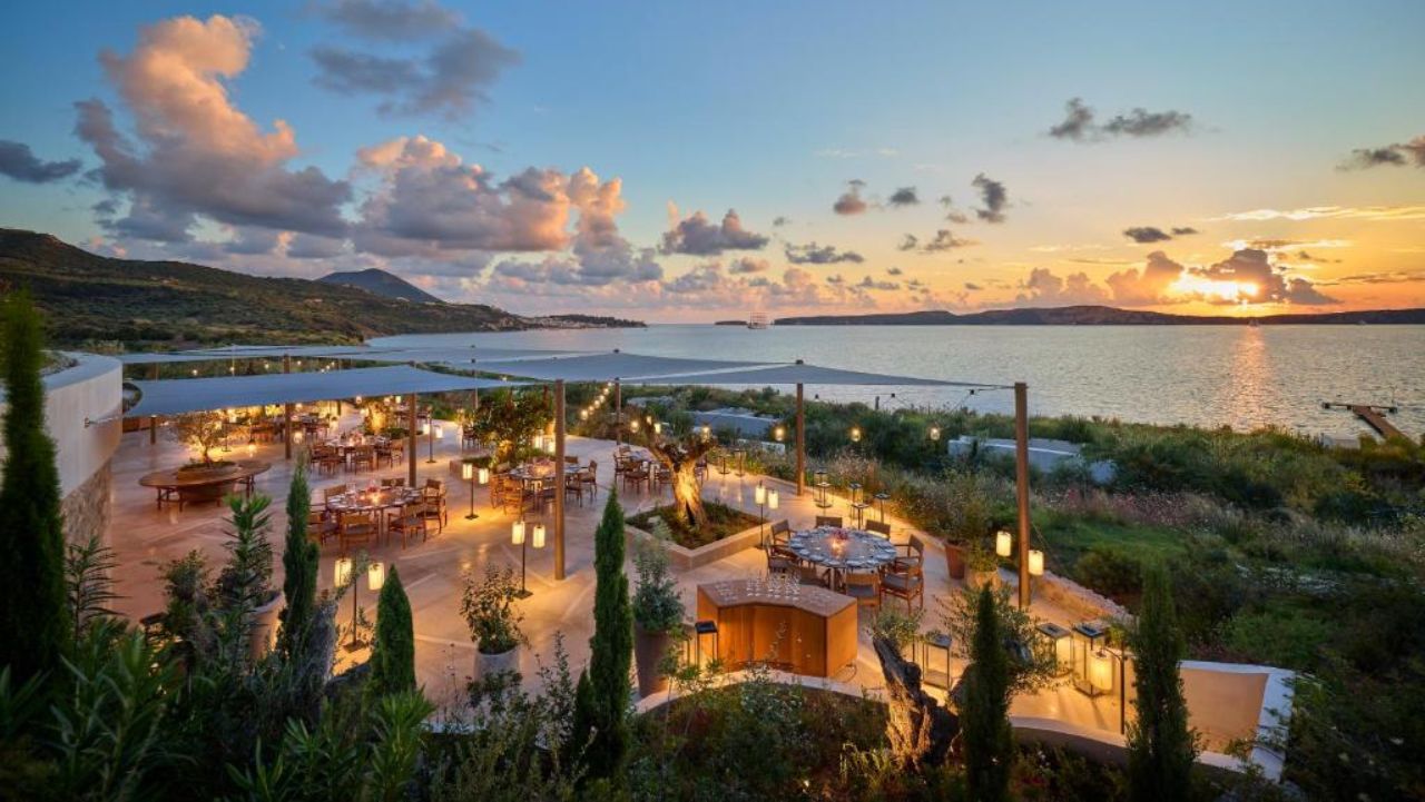 luxury-holidays-mandarine-costa-navarino