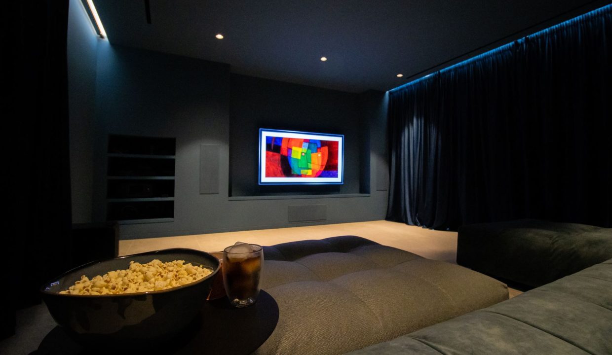 the-bay-villa-indoor-cinema-room