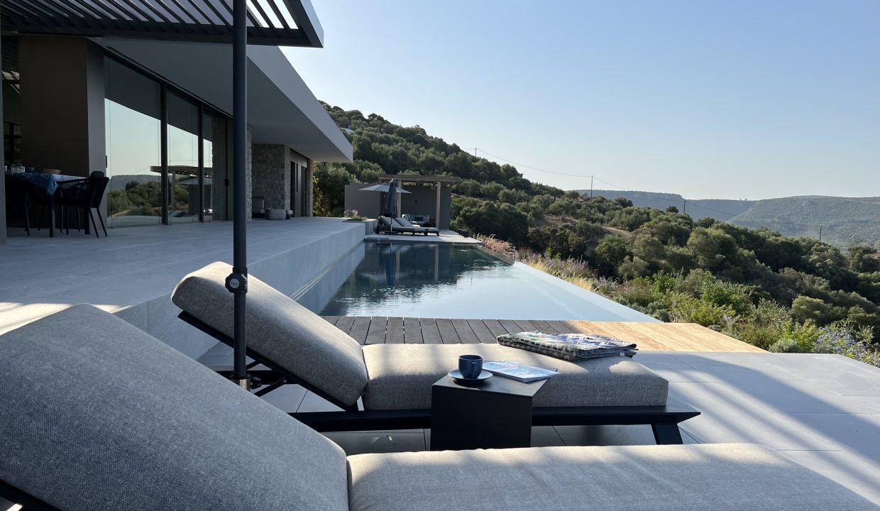 the-bay-villa-terrace-view-pool