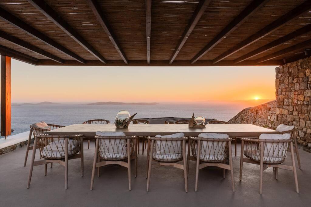 m-villa-mykonos-rental-luxury-holidays (12)