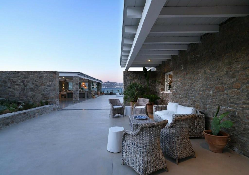 white-serenity-villa-luxury-holidays-rental (27)