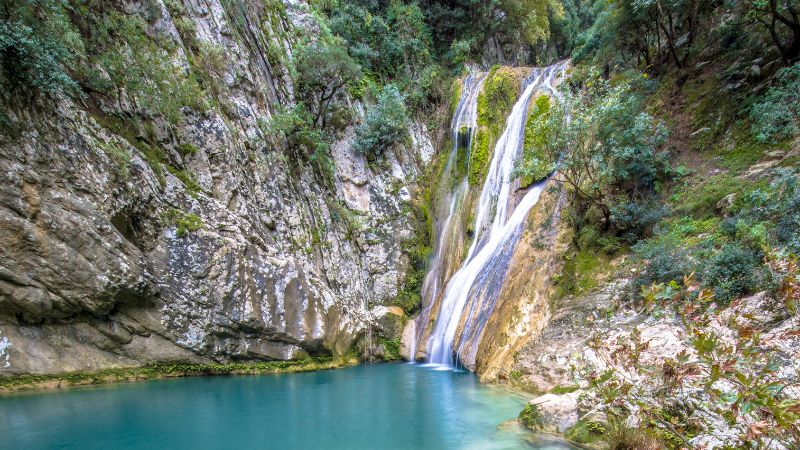 waterfalls-of-messinia-luxury-holidays