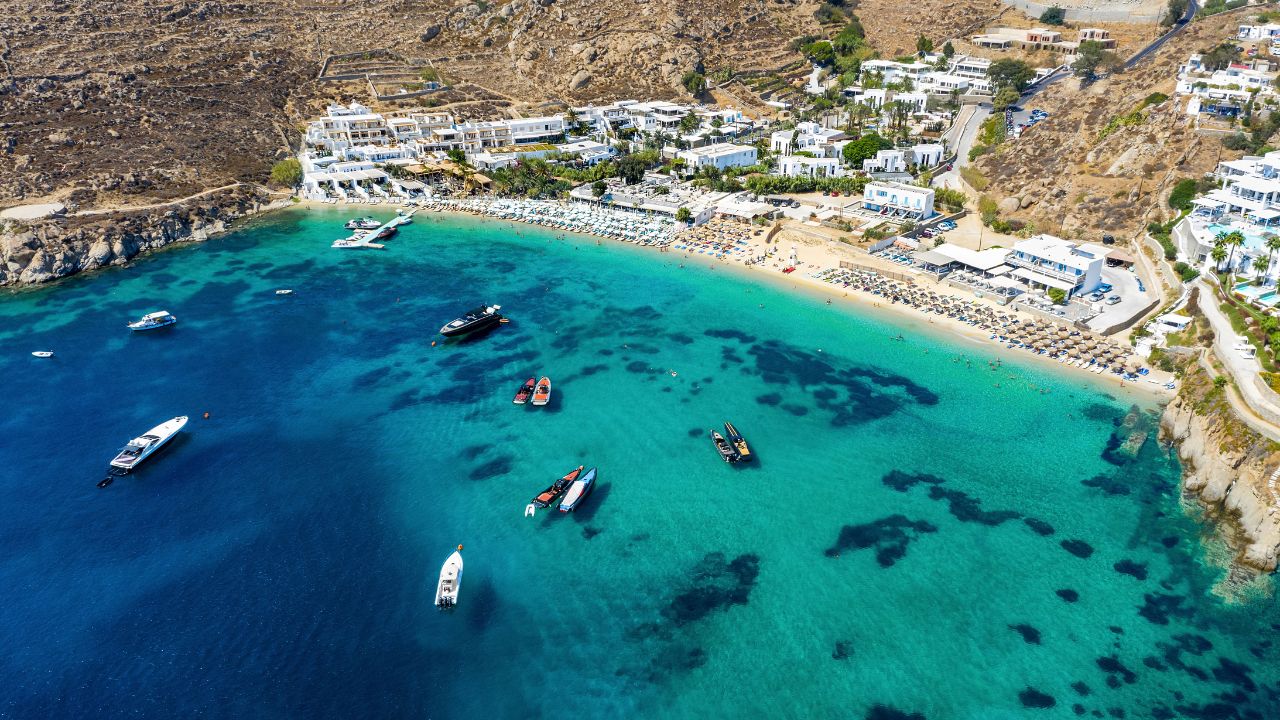 mykonos-beaches-luxury-holidays-greece-1