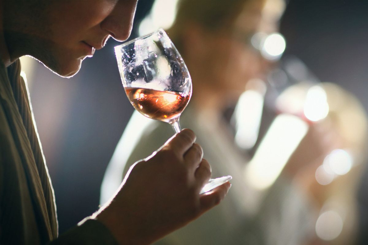 luxury-holidays-experience-wine-tasting-greece-messinia